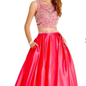 BRAND NEW NEVER WORN DESIGNER GOWN